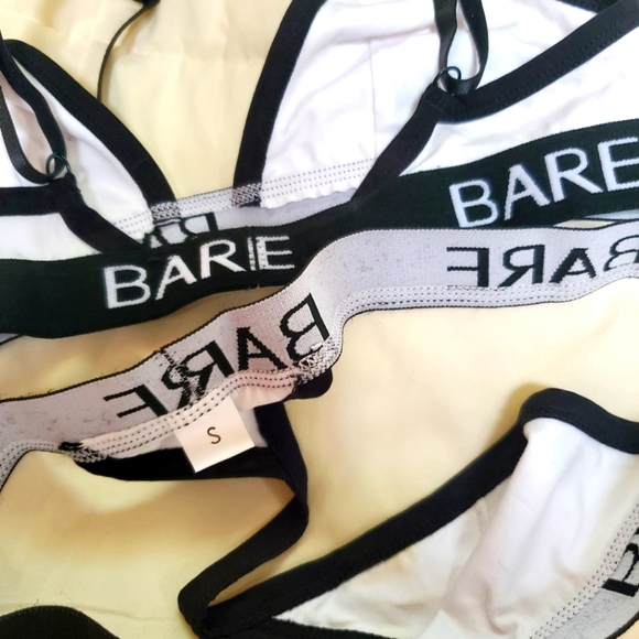 Bare bra and thong set - Picture 3 of 3